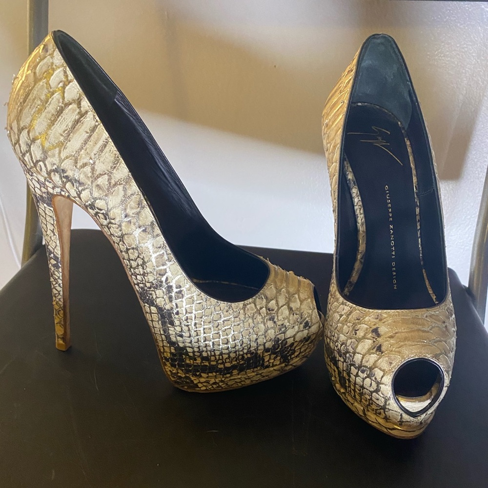 GIUSEPPE ZANOTTI PREOWNED PLATFORM PUMP SIZE 38